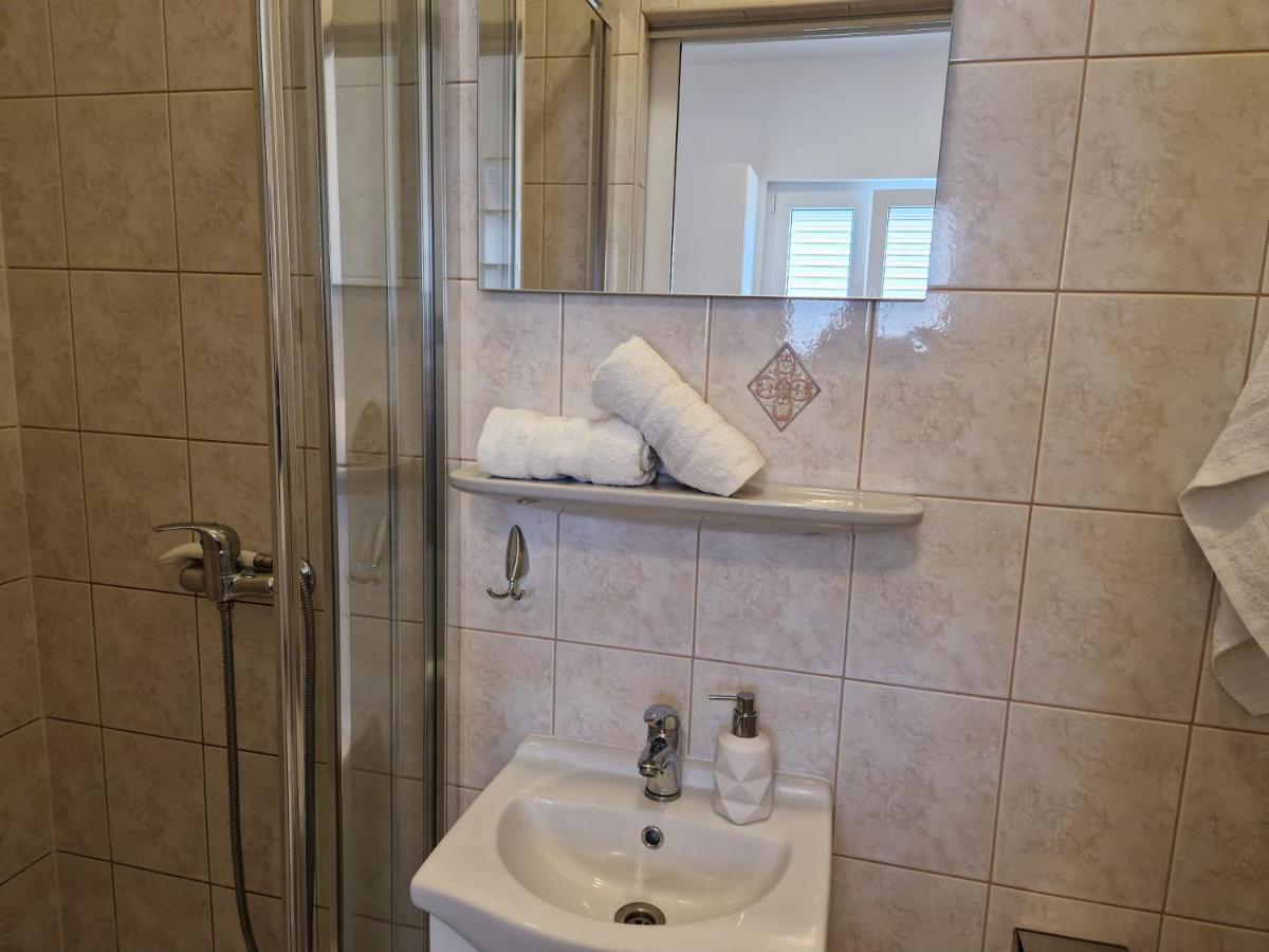Apartments Jagoda Подстрана Екстериор снимка