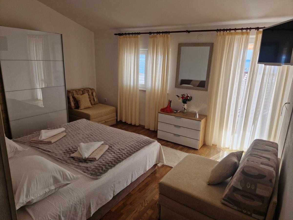 Apartments Jagoda Подстрана Екстериор снимка
