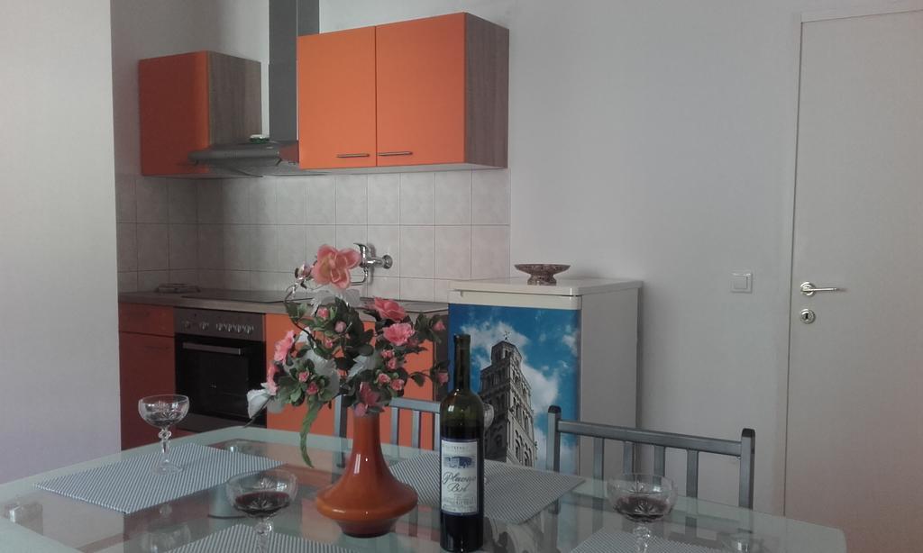 Apartments Jagoda Подстрана Екстериор снимка