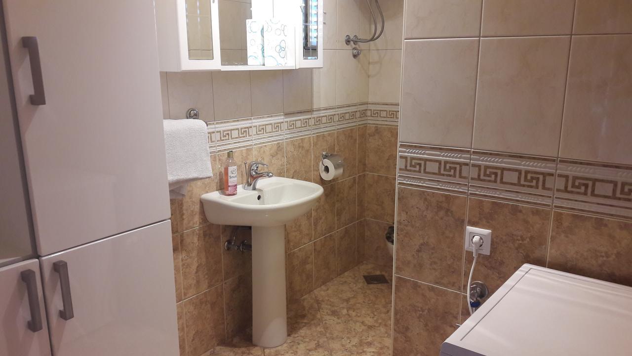 Apartments Jagoda Подстрана Екстериор снимка